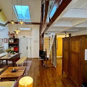 Apartment With Mezzanine Rua Da Moeda, Lisbon